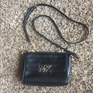 Micheal Kors crossbody